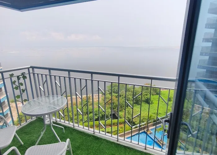 Bayshore Okada Bayview Aparthotel Manila